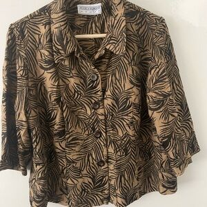 Jessica Howard Tan and Black Leaf Print Button Down Shirt